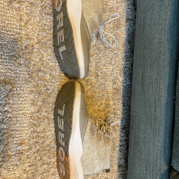 Sorel Out and About - Picture 4 of 5